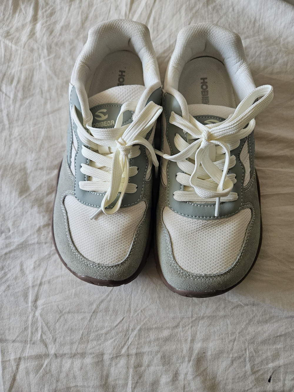 Hobbibear Women's Athletic Sneakers in Light Sage and White